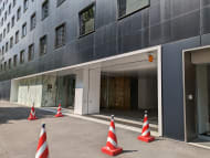 v20250427010206/fresh/building/J00100427258_5