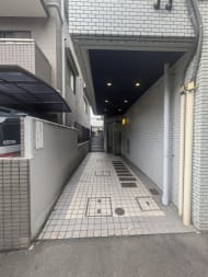 v20250427022807/fresh/building/J00100377302_3