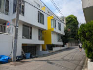 v20250427022807/fresh/building/J00100377327_9