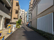 v20250502150712/fresh/building/J00100360281_17