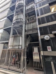 v20250506150654/fresh/building/J00100395945_9
