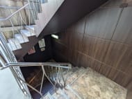 v20250527150802/fresh/building/J00100375243_7
