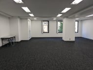 v20250603150701/fresh/building/J00100384990_13