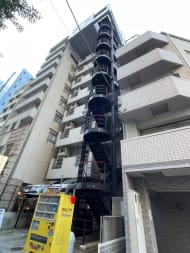 v20250606150704/fresh/building/J00100384986_10