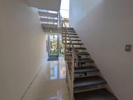 v20250611150815/fresh/building/J00100371116_10