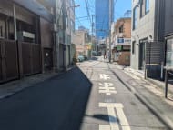 v20250613150713/fresh/building/J00100388033_12
