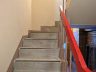v20250615150554/fresh/building/J00100376053_13