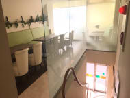 v20250617150704/fresh/building/J00100464377_21