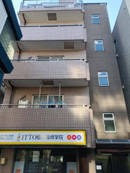 v20250625150905/fresh/building/J00100360494_15