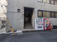 v20250625150905/fresh/building/J00100404694_3