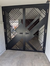 v20250625150905/fresh/building/J00100416457_3