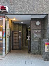 v20250715150905/fresh/building/J00100357683_3