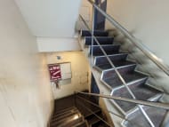 v20250729072148/fresh/building/J00100390189_16