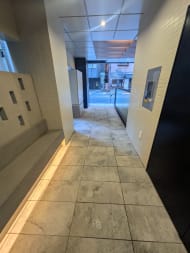 v20250823150552/fresh/building/J00100377594_7