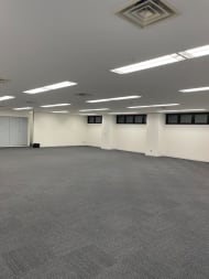 v20250830150604/fresh/building/J00100388075_5