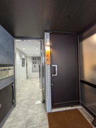 v20250904150707/fresh/building/J00100389953_6