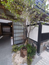 v20250905150805/fresh/building/J00100512248_8