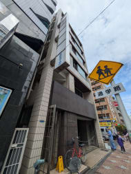 v20250913150703/fresh/building/J00100379281_9