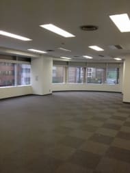 v20250913150703/fresh/building/J00100379365_7