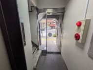 v20250924150708/fresh/building/J00100366977_19