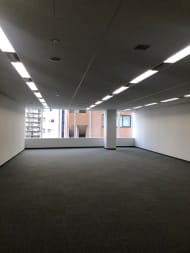 v20250924150708/fresh/building/J00100401821_15