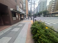v20250925150706/fresh/building/J00100384242_22