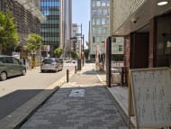 v20250925150706/fresh/building/J00100390882_12