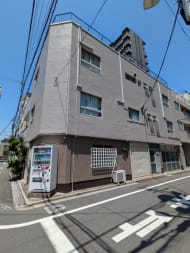 v20250926150705/fresh/building/J00100357586_7