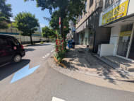 v20250927150705/fresh/building/J00100373975_9