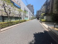 v20250927150706/fresh/building/J00100392615_13