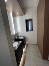v20250929150708/fresh/building/J00100428172_12