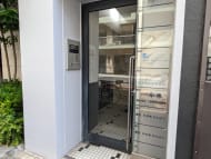 v20251001150706/fresh/building/J00100357721_3