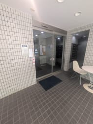 v20251001150706/fresh/building/J00100375928_7