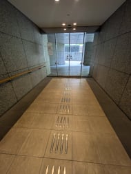 v20251001150706/fresh/building/J00100383915_11