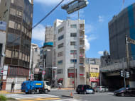 v20251001150706/fresh/building/J00100387684_6