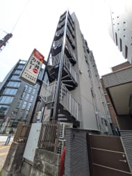 v20251001150706/fresh/building/J00100389689_11