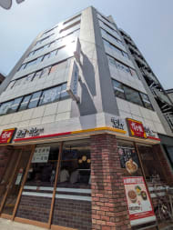 v20251001150706/fresh/building/J00100389689_9