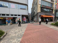 v20251001150706/fresh/building/J00100390326_13
