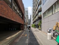 v20251001150706/fresh/building/J00100390672_19