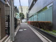 v20251001150706/fresh/building/J00100390995_16
