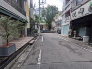 v20251001150706/fresh/building/J00100391832_12