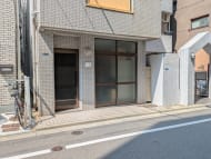 v20251001150706/fresh/building/J00100401790_9