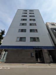 v20251001150706/fresh/building/J00100418793_11