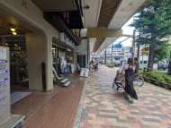v20251001150706/fresh/building/J00100437025_11