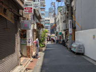 v20251001150706/fresh/building/J00100610127_12