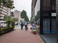 v20251003033705/fresh/building/J00100375274_2
