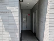 v20251003033705/fresh/building/J00100383303_10