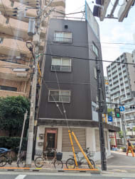 v20251003033705/fresh/building/J00100403731_5