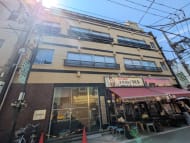 v20251003033705/fresh/building/J00100411284_6