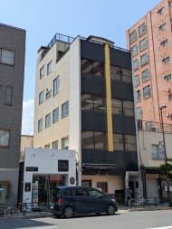v20251003033705/fresh/building/J00100415052_9